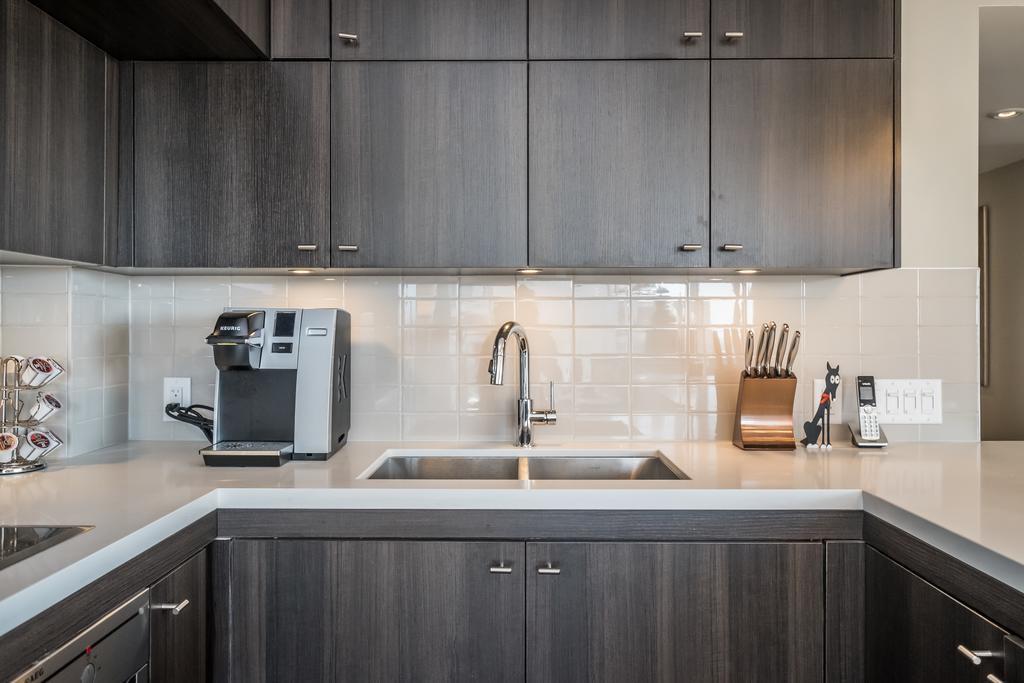 Premium 2Bdrm In Yorkville Toronto Zewnętrze zdjęcie