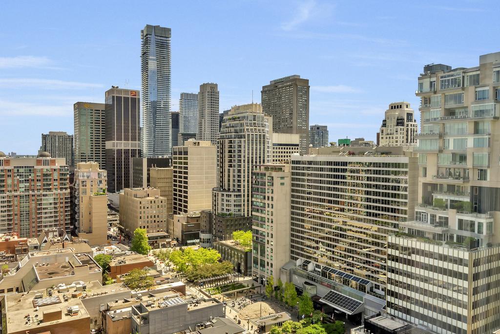 Premium 2Bdrm In Yorkville Toronto Zewnętrze zdjęcie