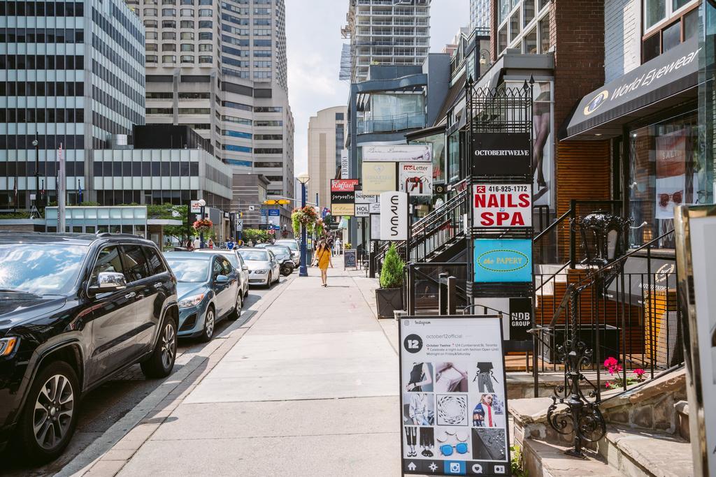 Premium 2Bdrm In Yorkville Toronto Zewnętrze zdjęcie